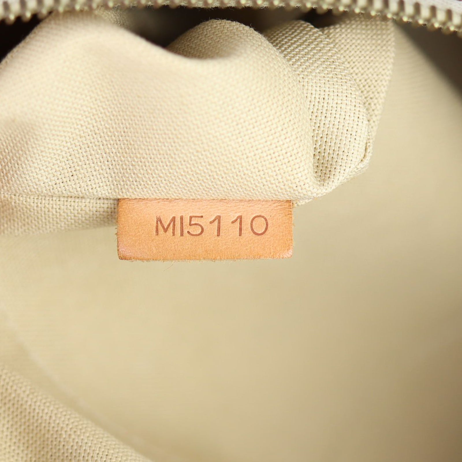 Louis Vuitton Siracusa MM Damier Azur Date code