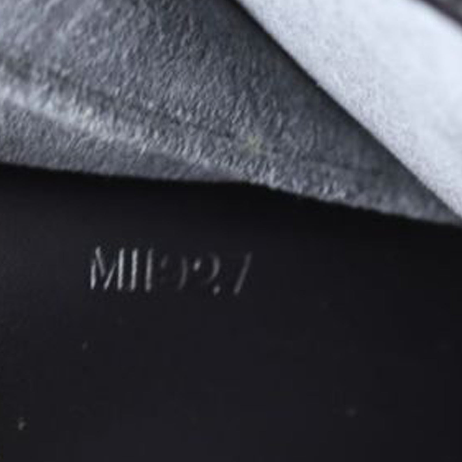 Louis Vuitton Pont Neuf Epi Date code