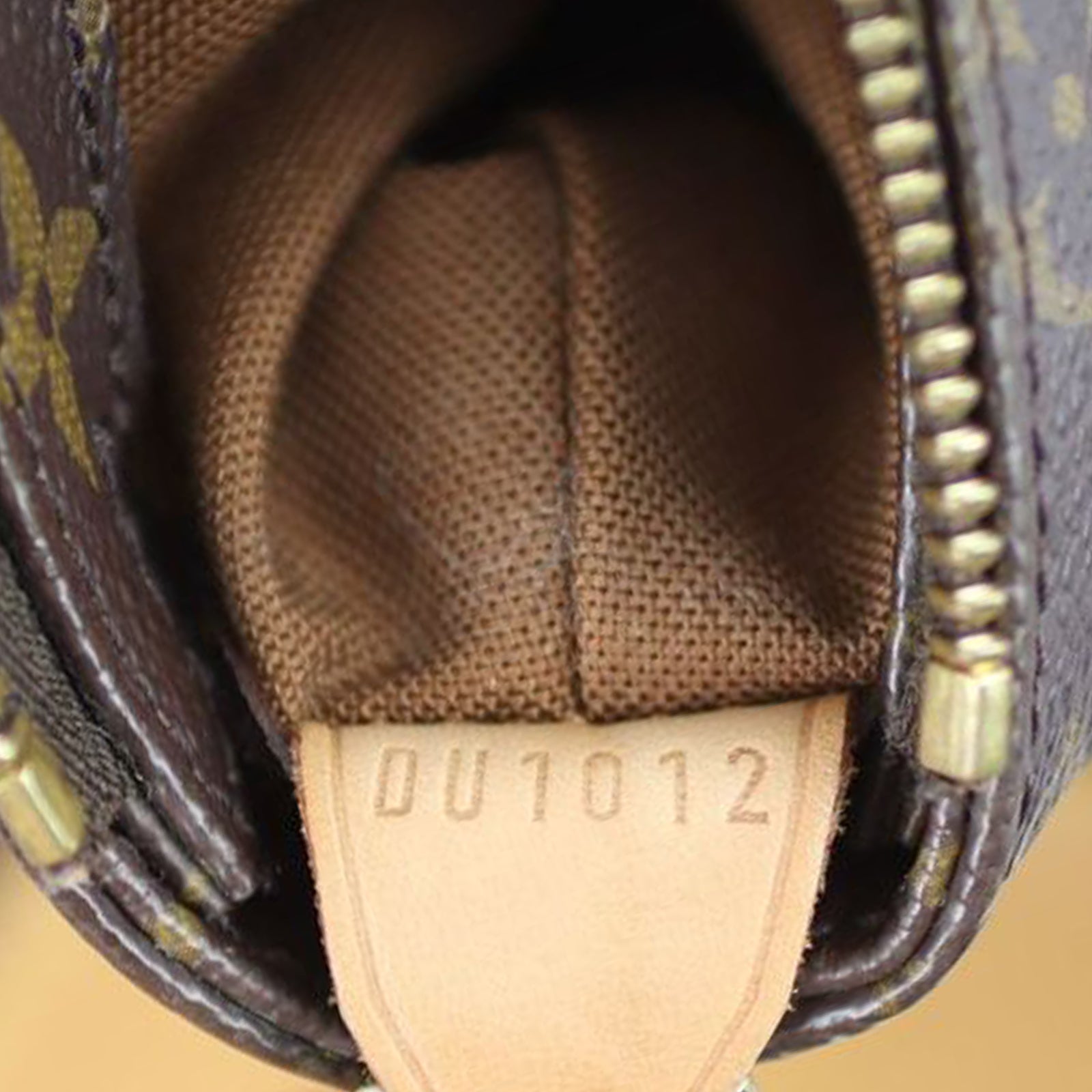 Louis Vuitton Cabas Mezzo Monogram Date code