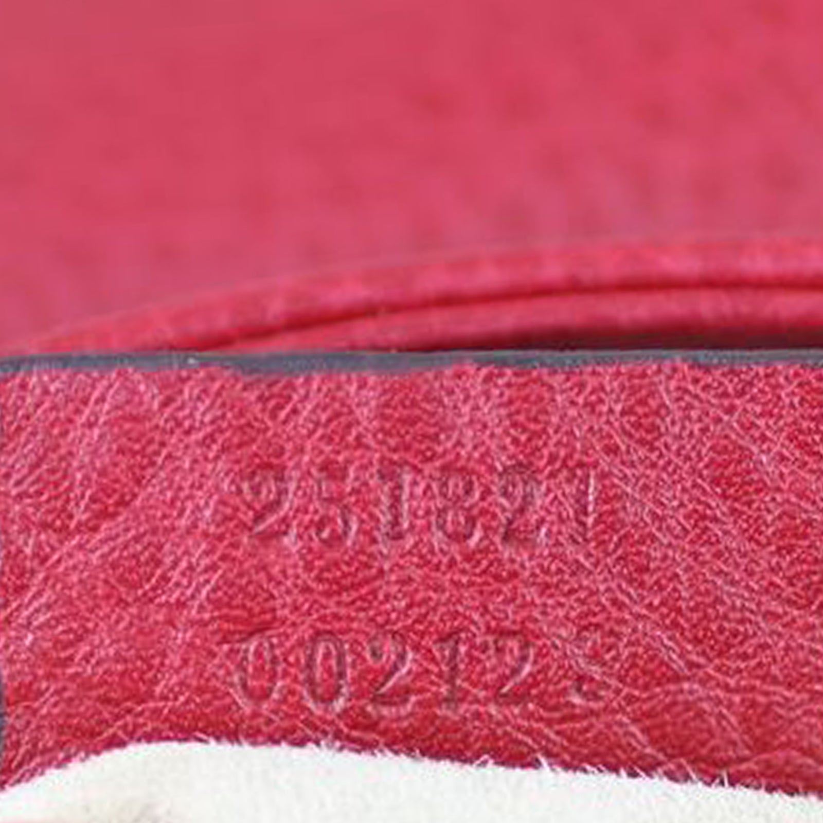 Gucci 1973 Chain Crossbody Bag Date code