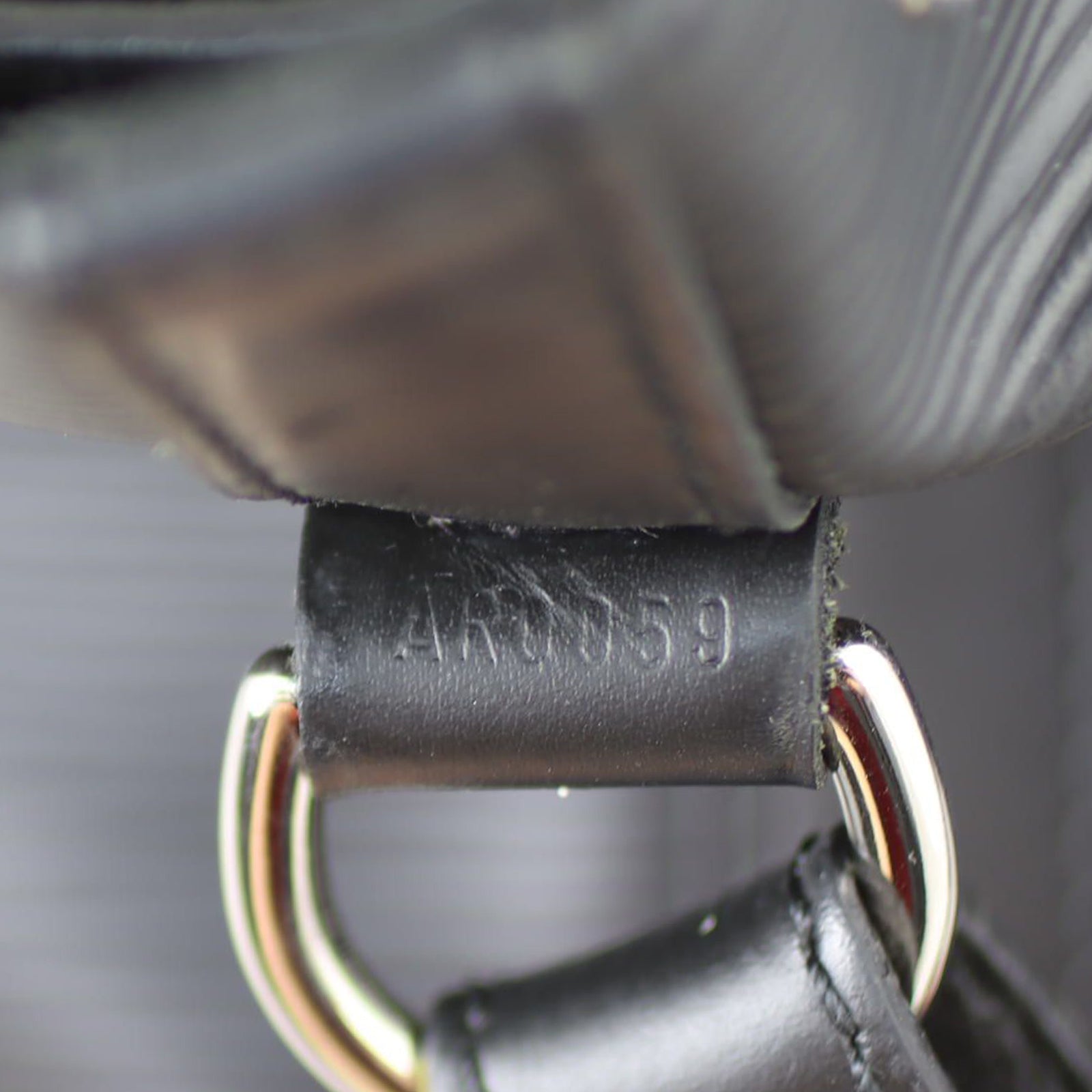 Louis Vuitton Petit Noe Epi Date code