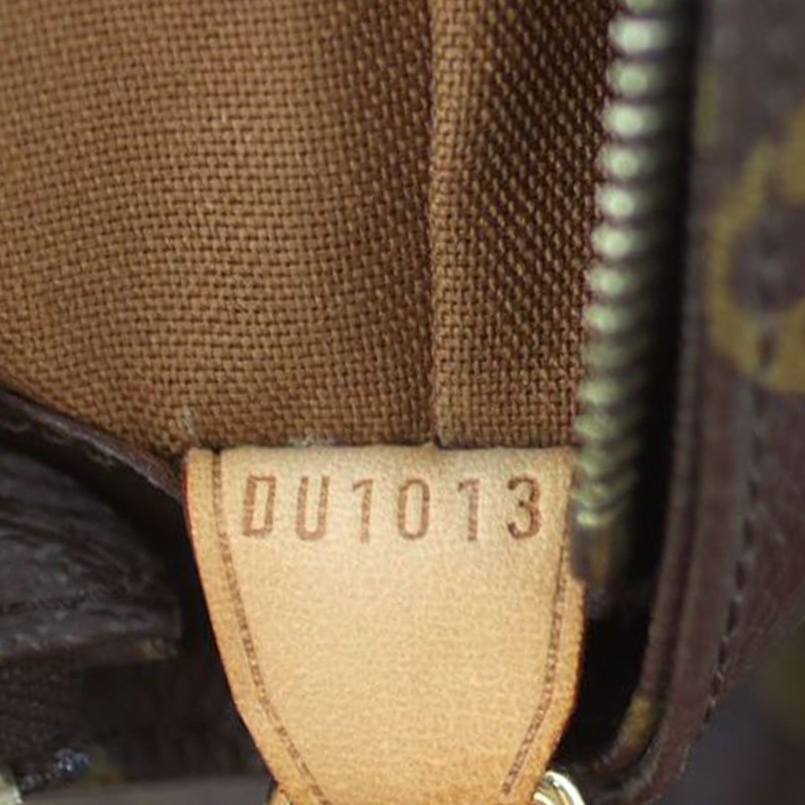 Louis Vuitton Cabas Mezzo Monogram Date code