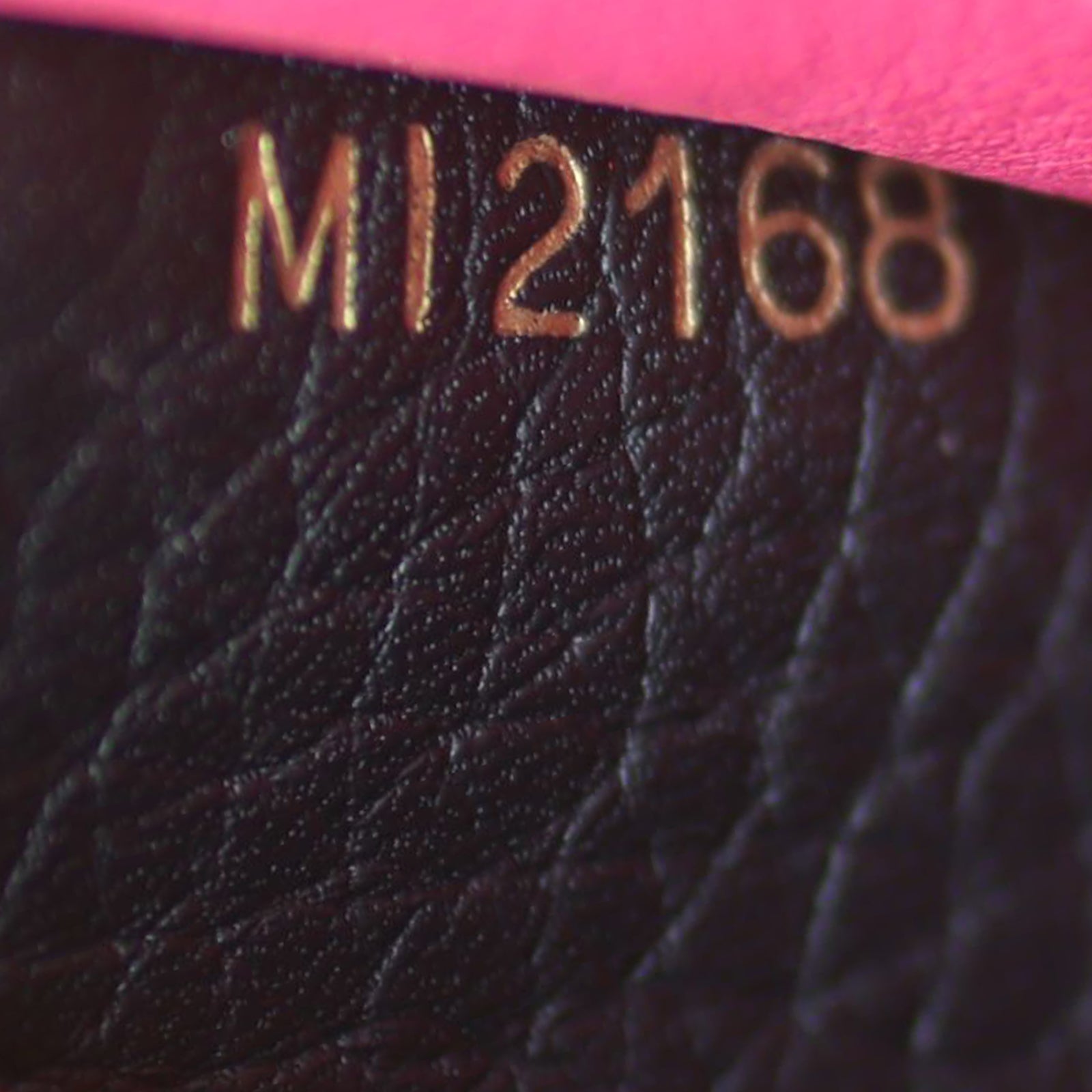 Louis Vuitton Capucines Wallet Date code