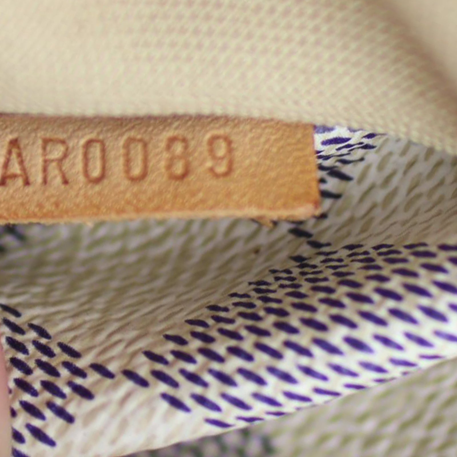 Louis Vuitton Totally PM Damier Azur Date code