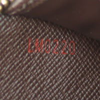 Louis Vuitton Zippy Wallet Damier Ebene Date code