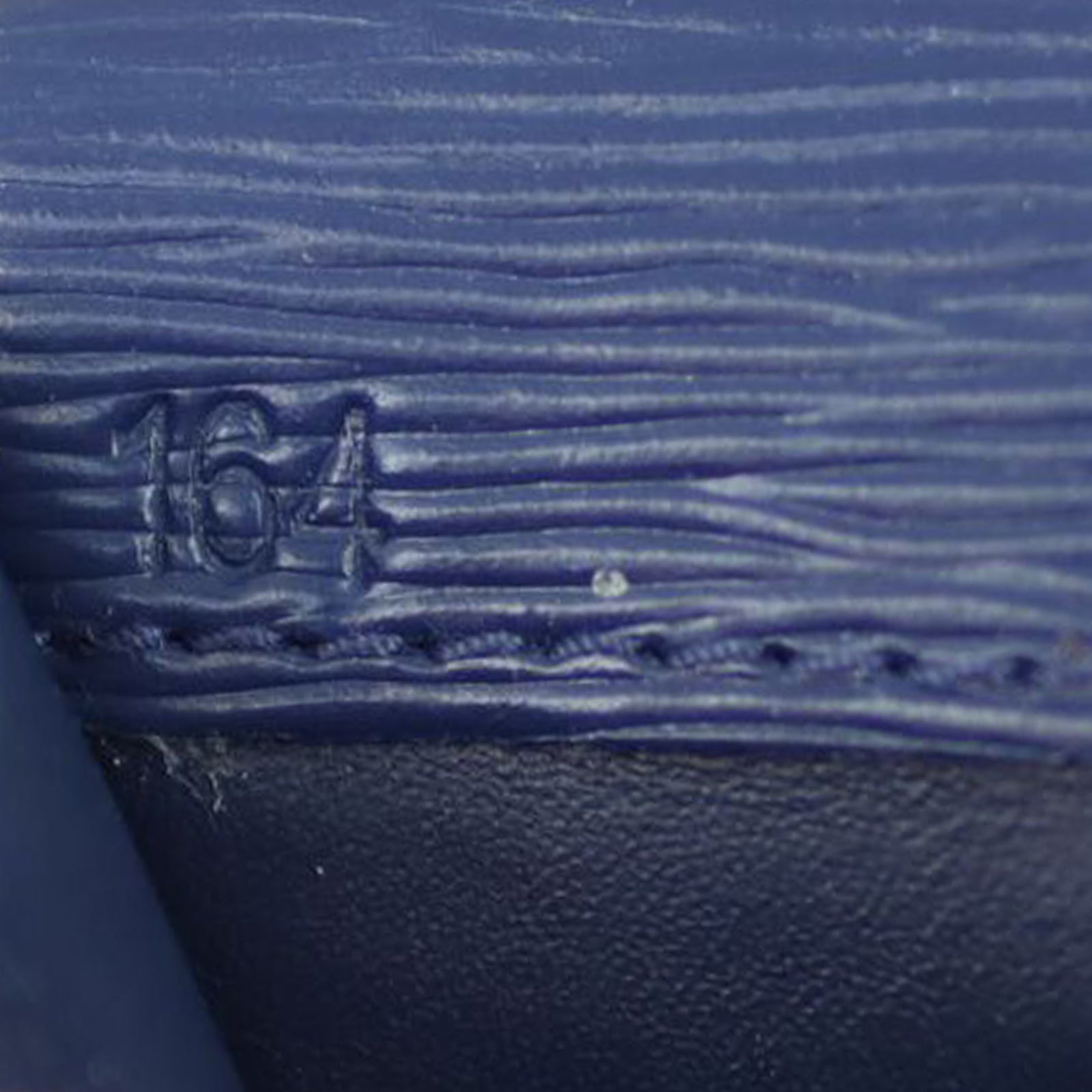 Prada Vitello Move Wallet on Strap Date code