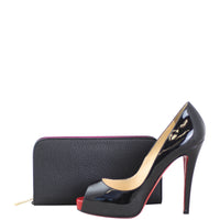 Dior Continental Wallet Scale