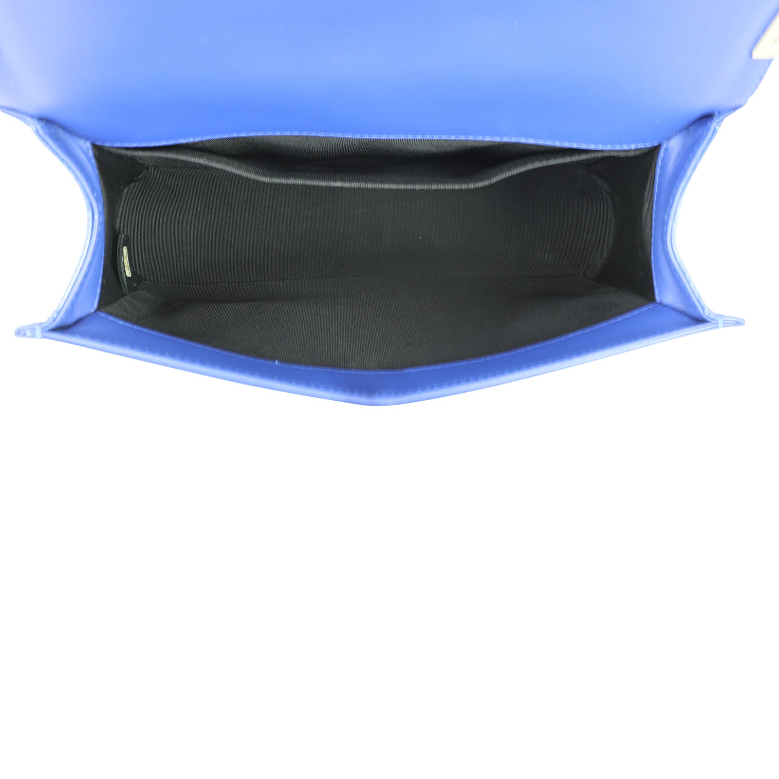 Chanel Boy Old Medium Whole interior