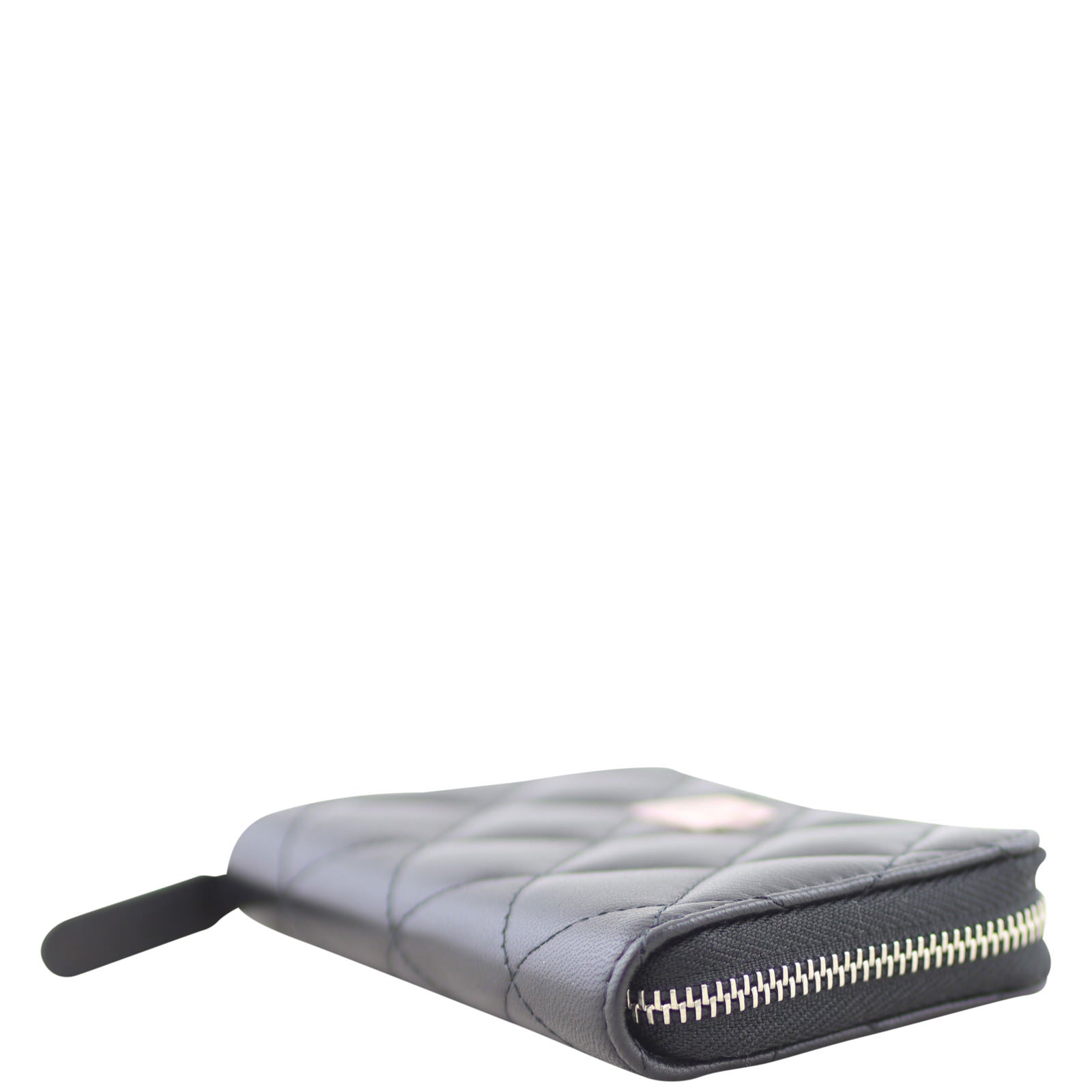 Chanel Classic Zipped Cardholder Corner