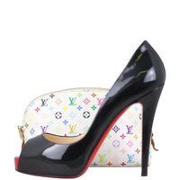 Louis Vuitton Cosmetic Pouch scale