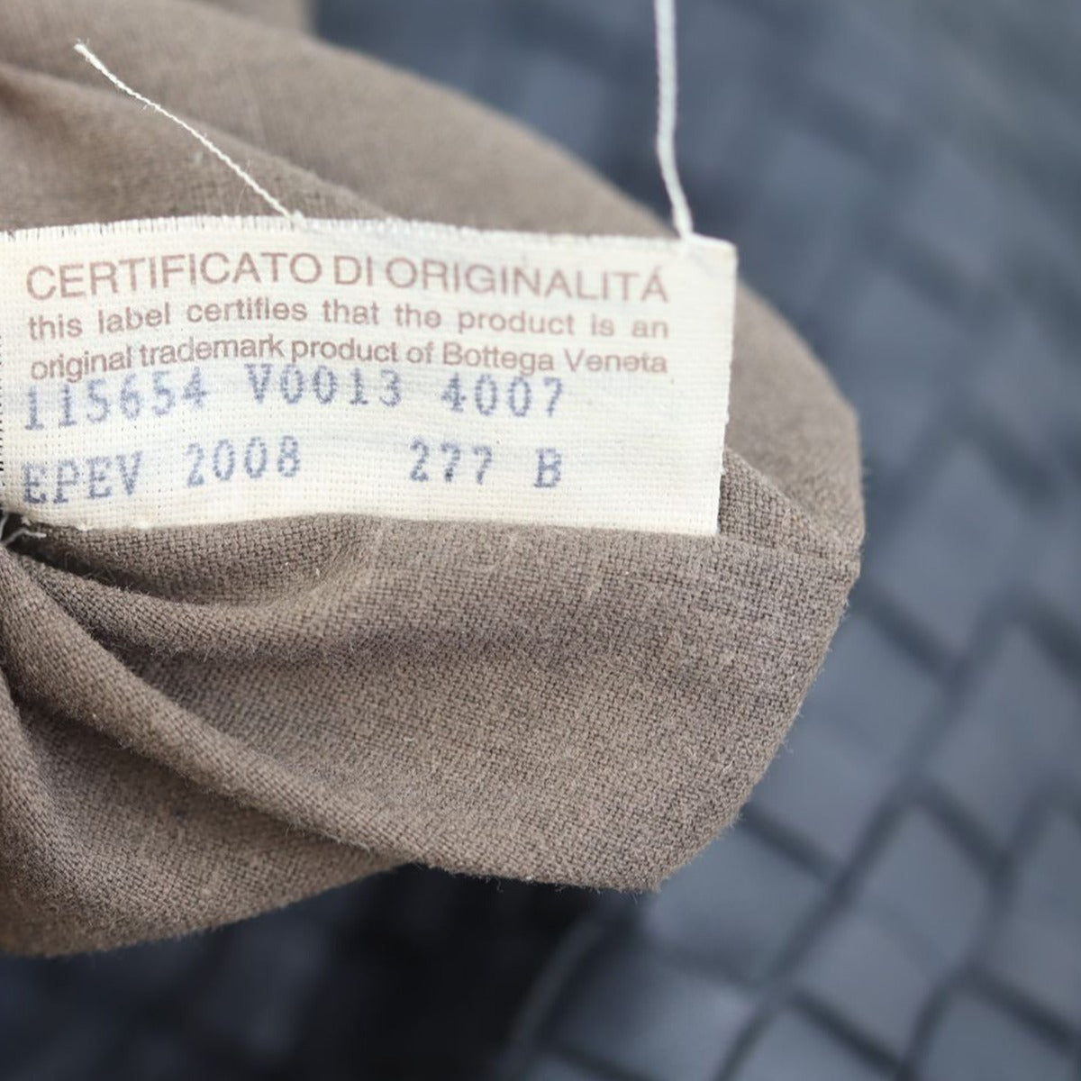 Bottega Veneta Intrecciato Hobo Date code
