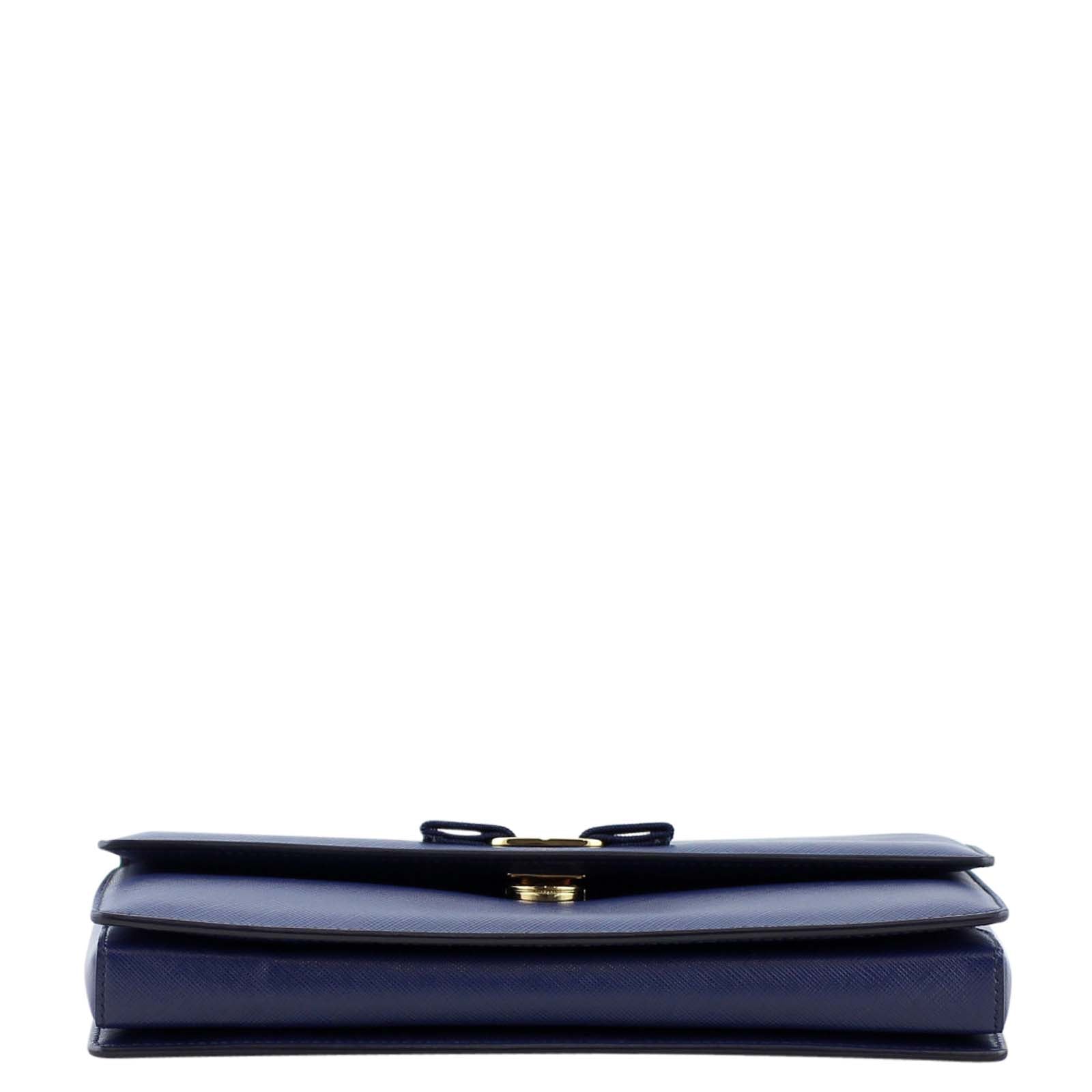 Salvatore Ferragamo Ginny Vara Saffiano Base