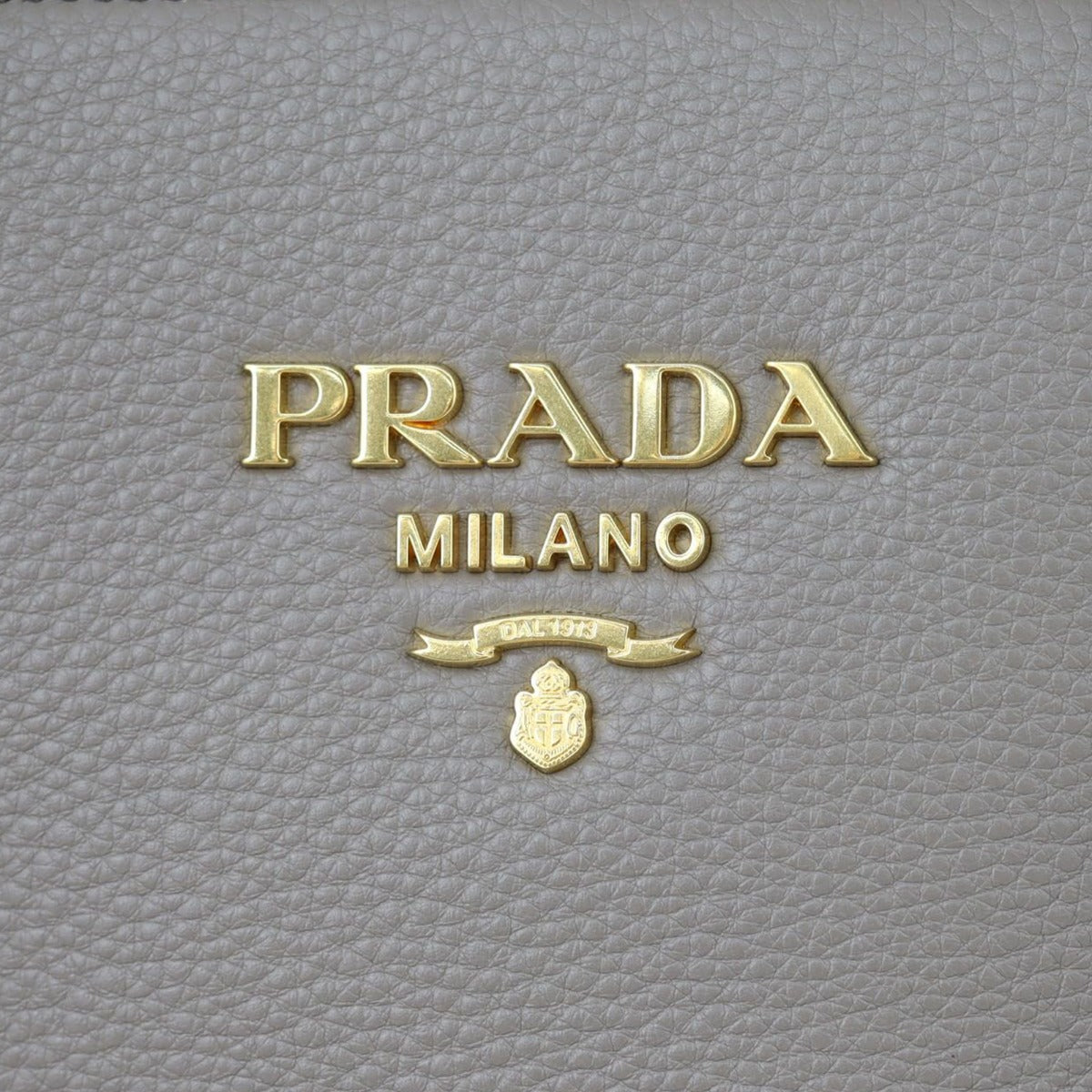 Prada Vitello Daino Double Zip Tote Hardware
