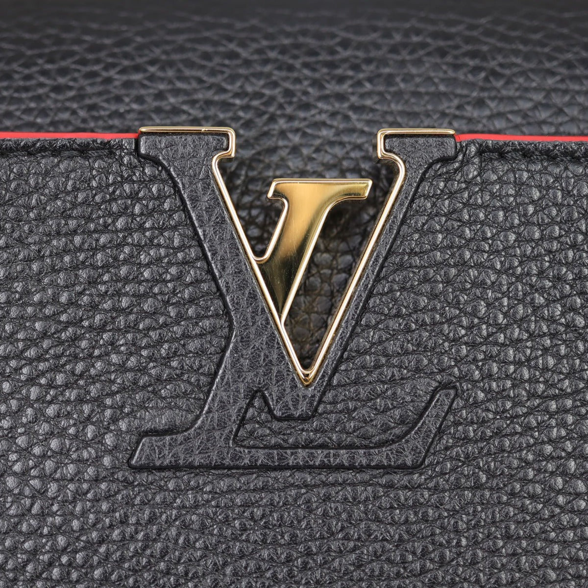 Louis Vuitton Capucines MM Hardware
