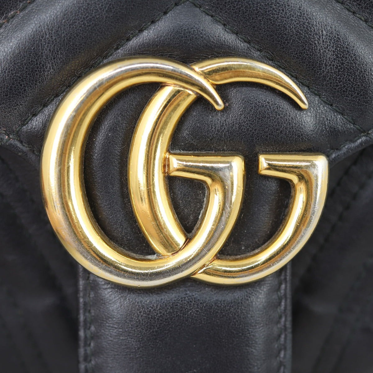 Gucci GG Marmont Matelasse Small Shoulder Bag Hardware

