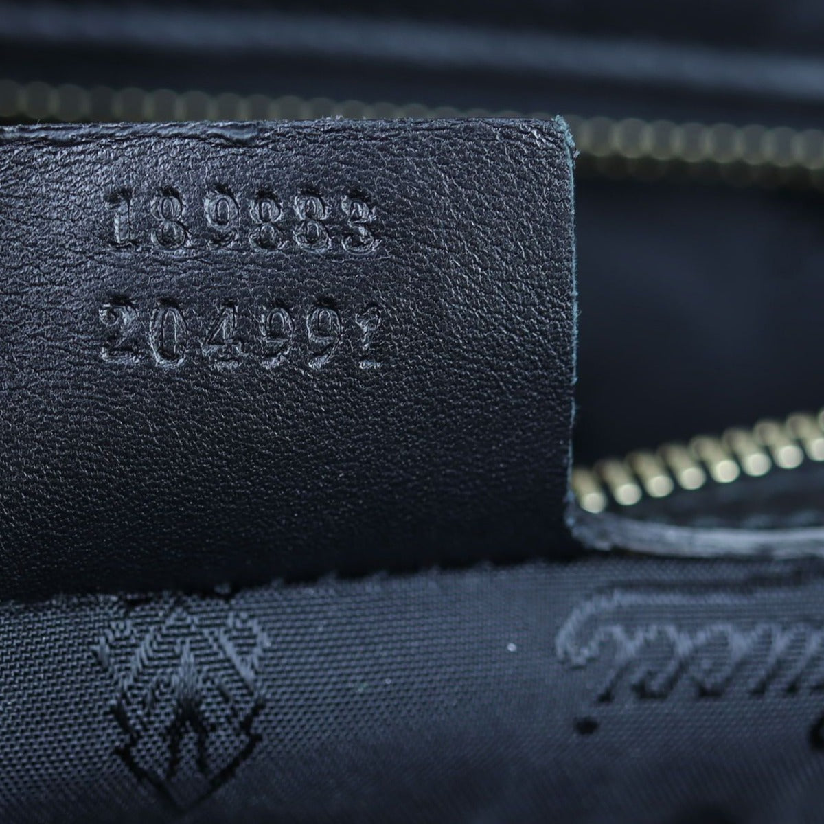 Gucci Dialux Queen Tote Large Date code
