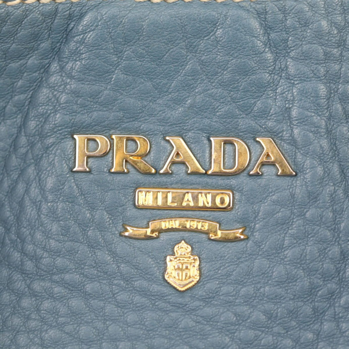Prada Vitello Daino Hobo Hardware
