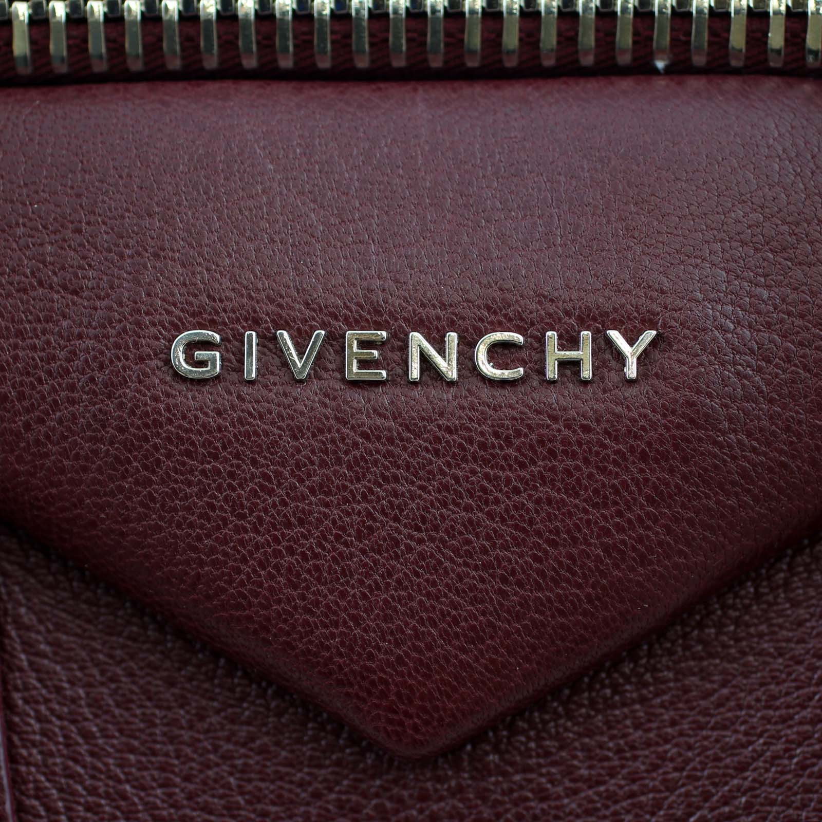Givenchy Antigona Medium Plate