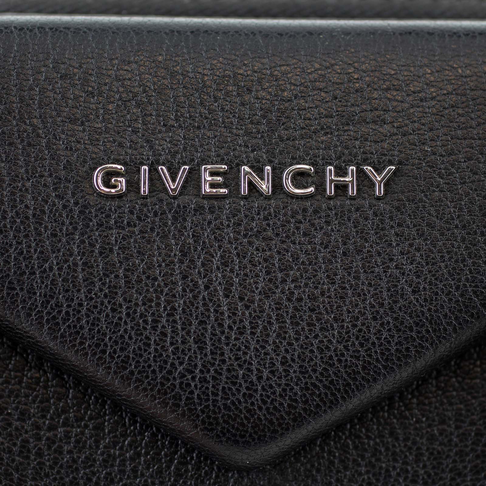 Givenchy Antigona Medium Plate