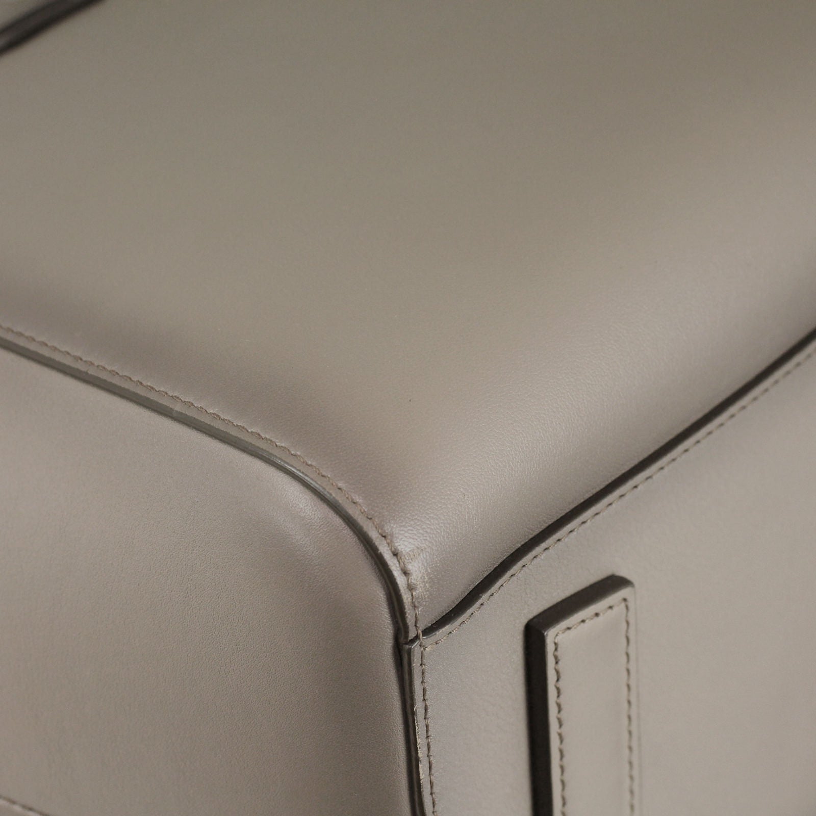 Givenchy Antigona Medium Corner