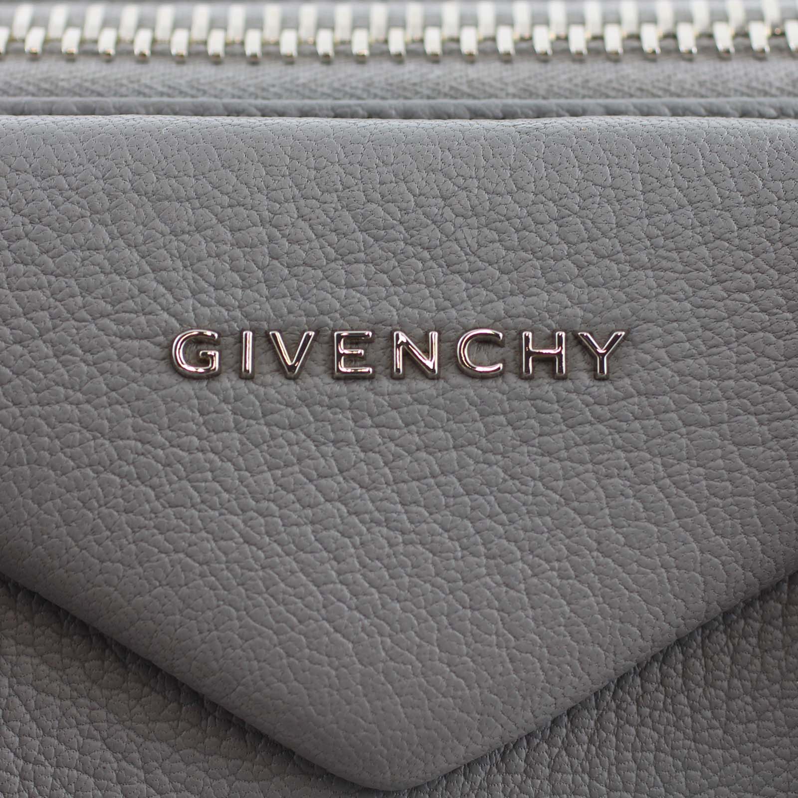 Givenchy Antigona Medium Plate