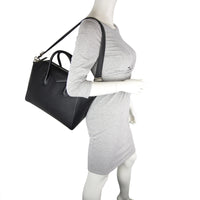 Givenchy Antigona Medium mannequin