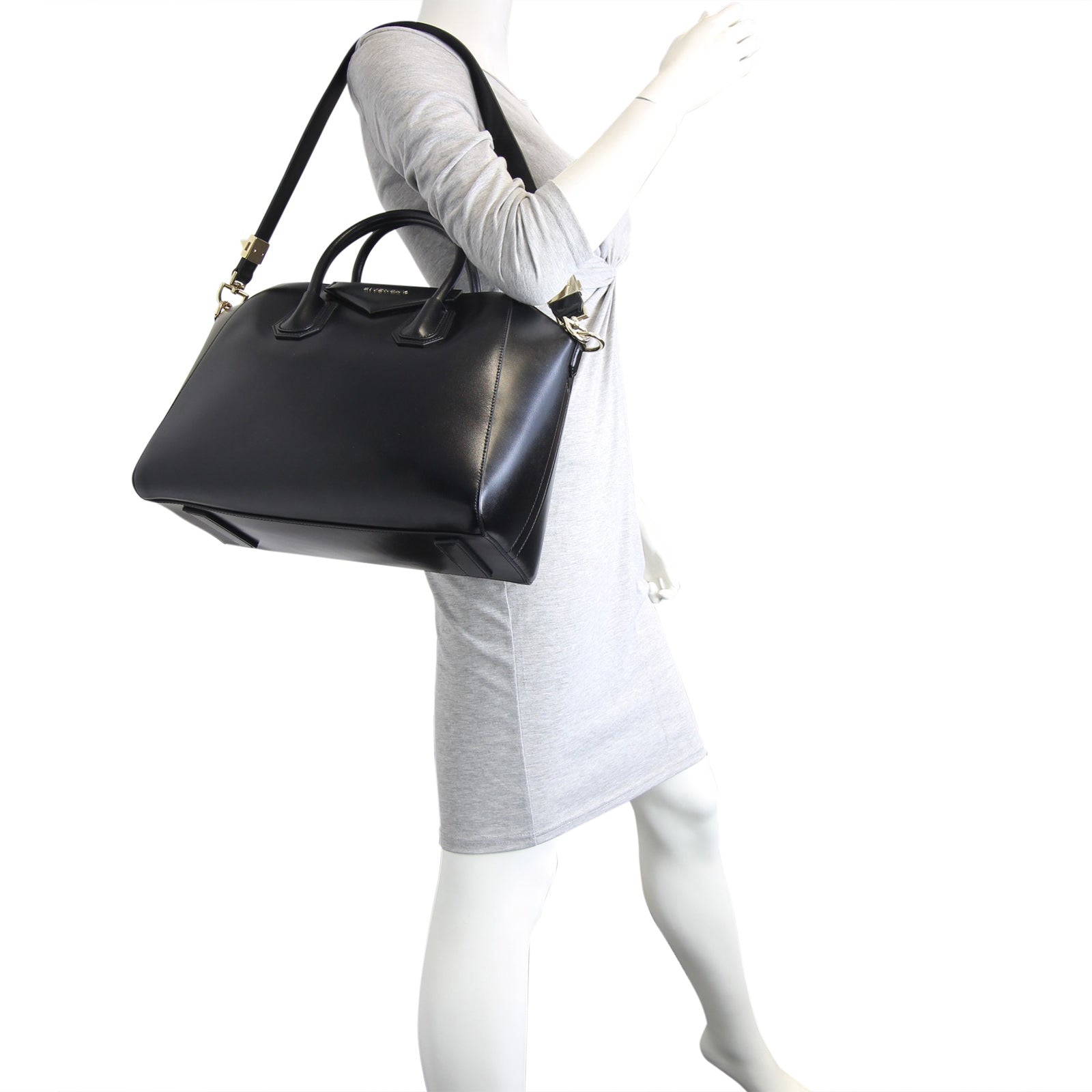 Givenchy Antigona Medium mannequin