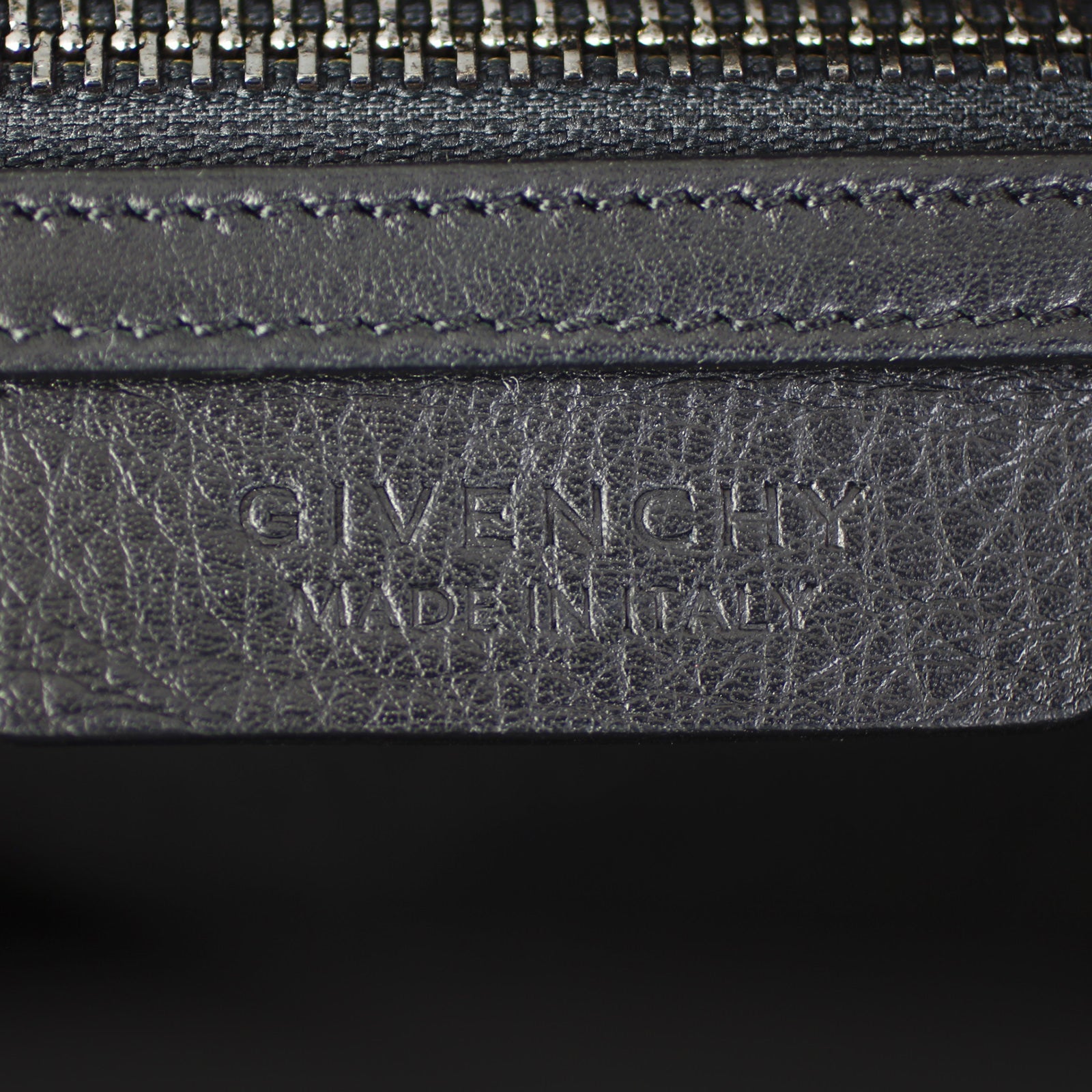 Givenchy Antigona Medium stamp