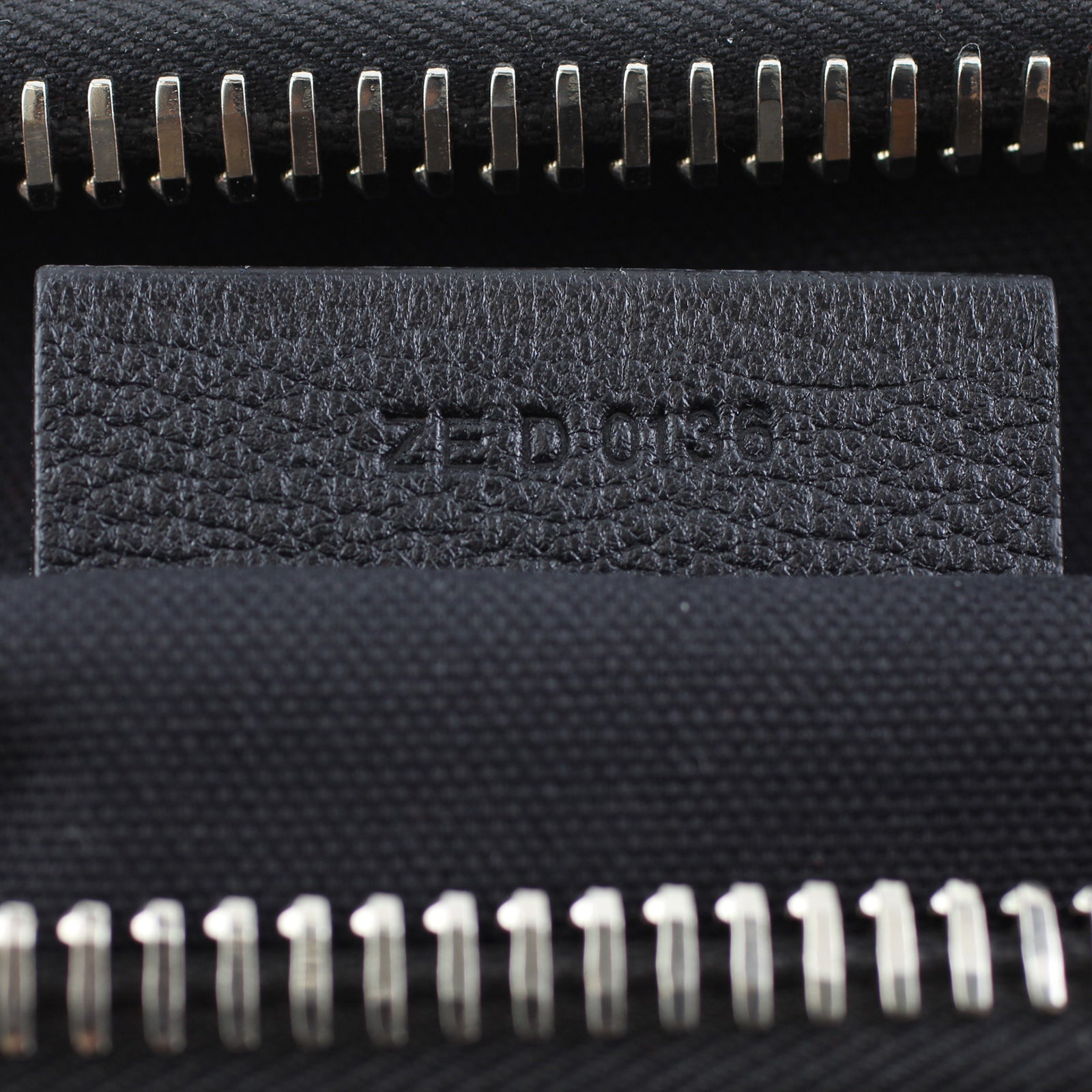 Givenchy Antigona Small Code