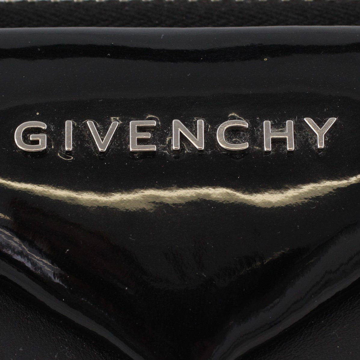Givenchy Antigona Small Exterior