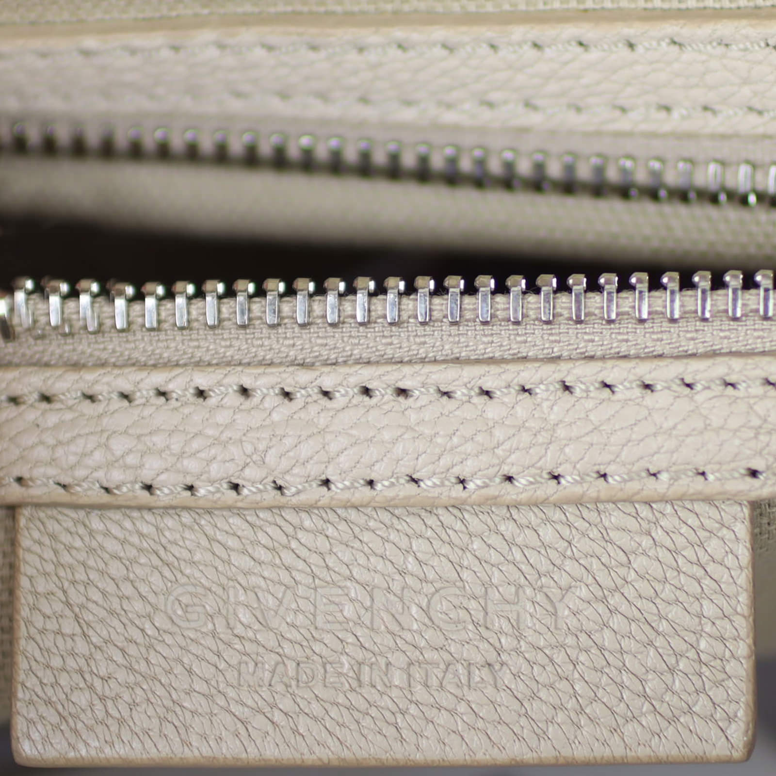 Givenchy Antigona Medium Stamp