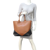 Givenchy Easy Tote Mannequin