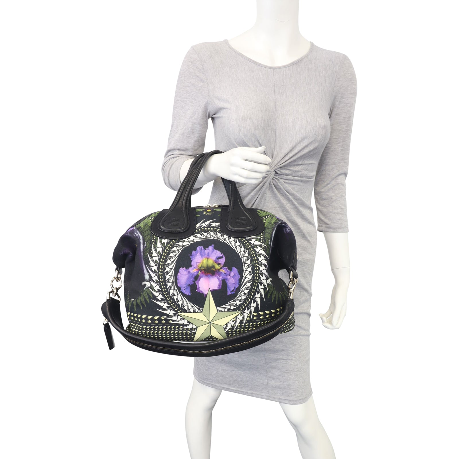 Givenchy Nightingale Medium mannequin