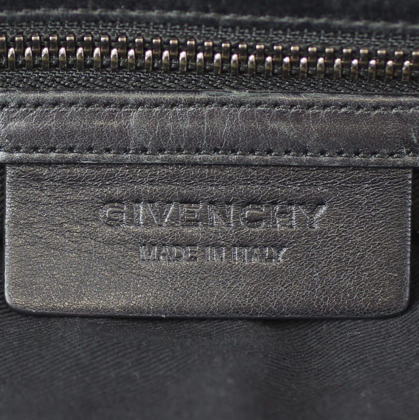 Givenchy Nightingale Medium Stamp