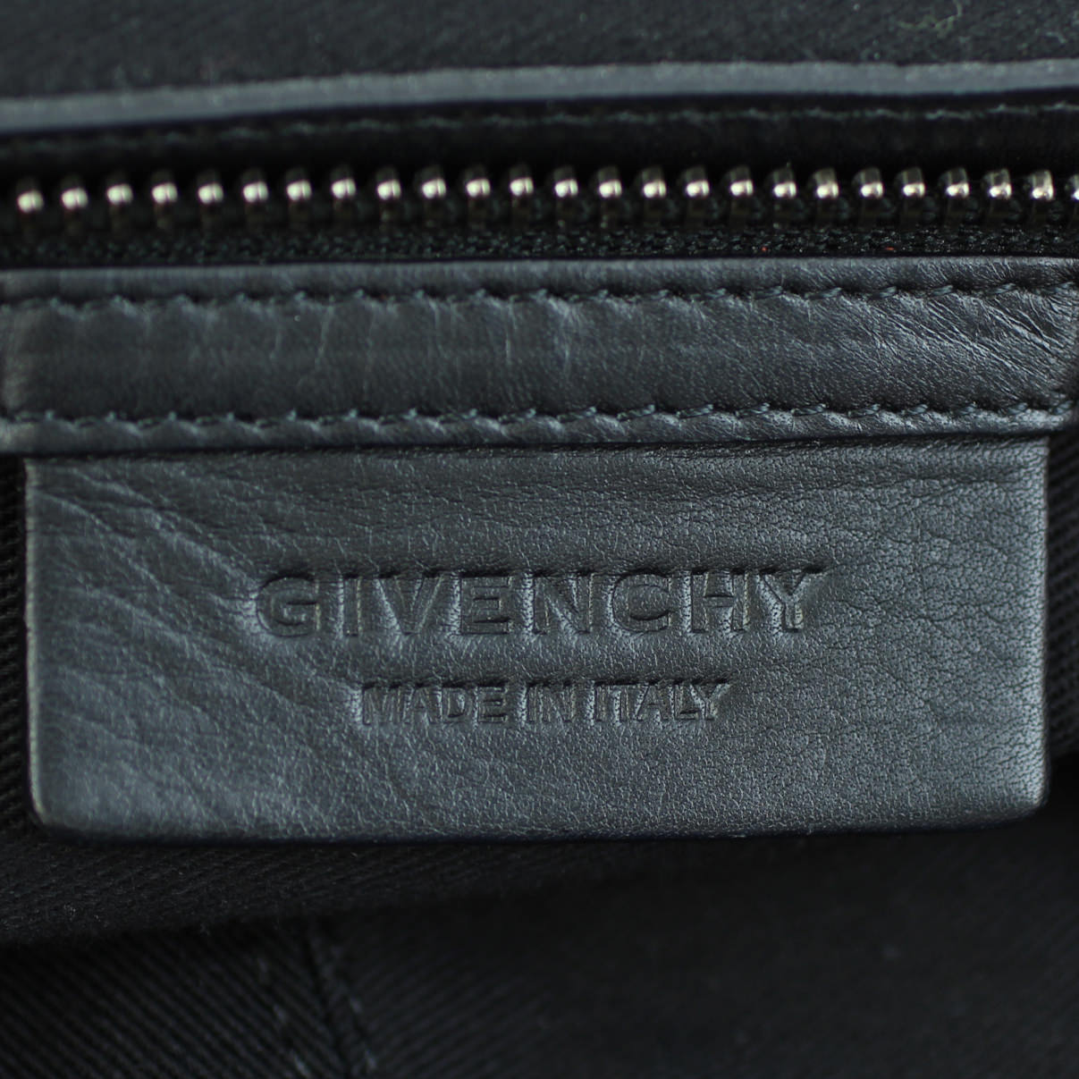 Givenchy Nightingale Medium Stamp
