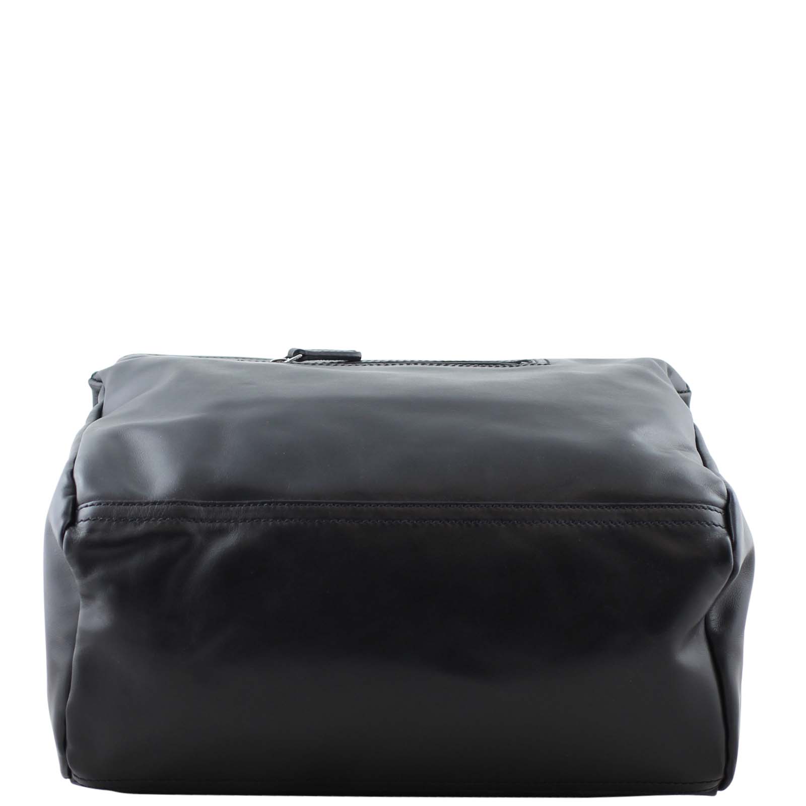 Givenchy Pandora Medium Base