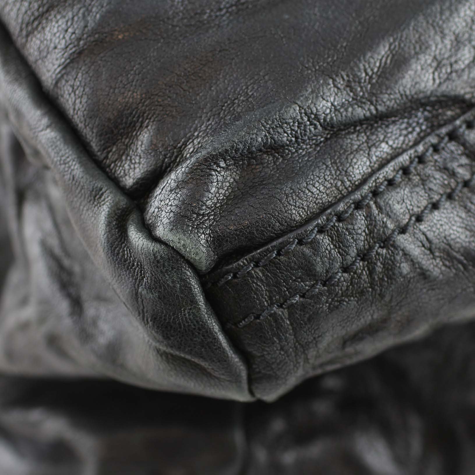 Givenchy Pandora Medium Corner