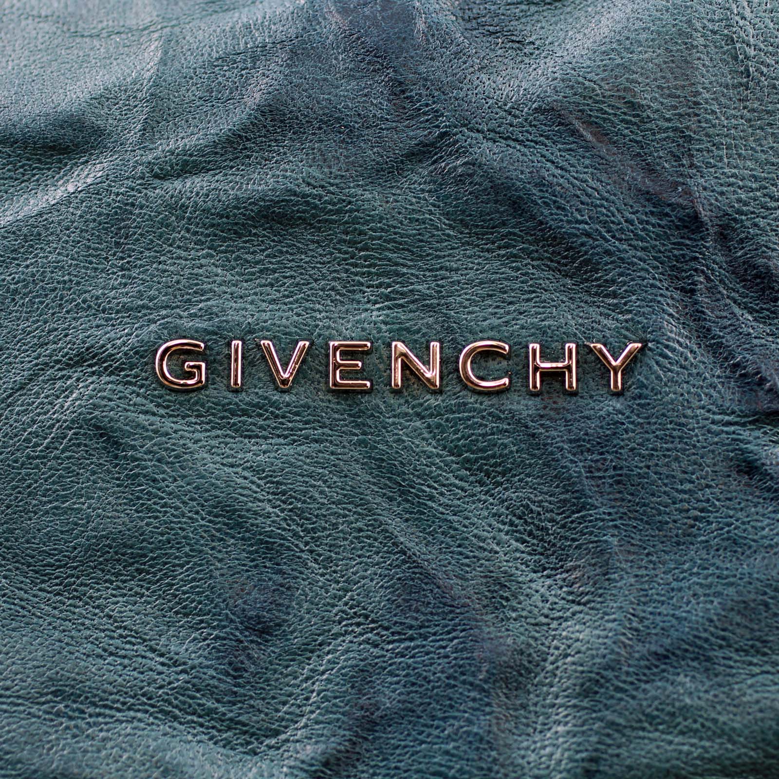 Givenchy Pandora Medium Givenchy Plate