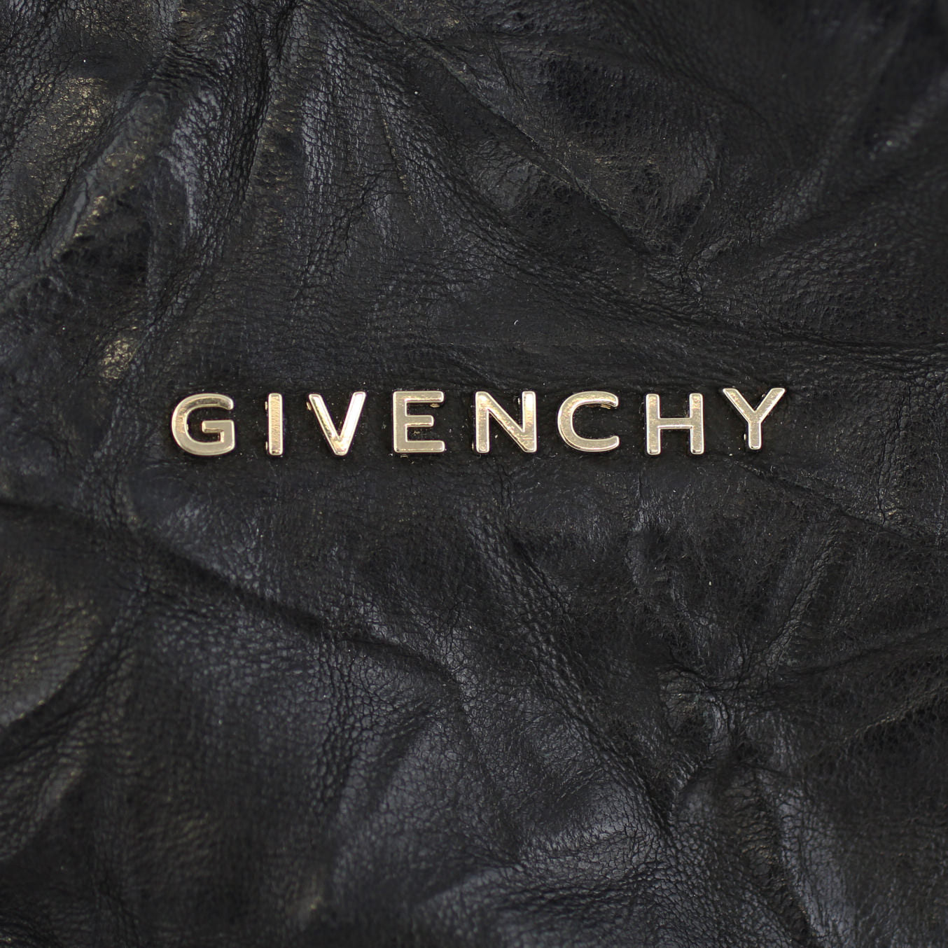 Givenchy Pandora Medium Exterior