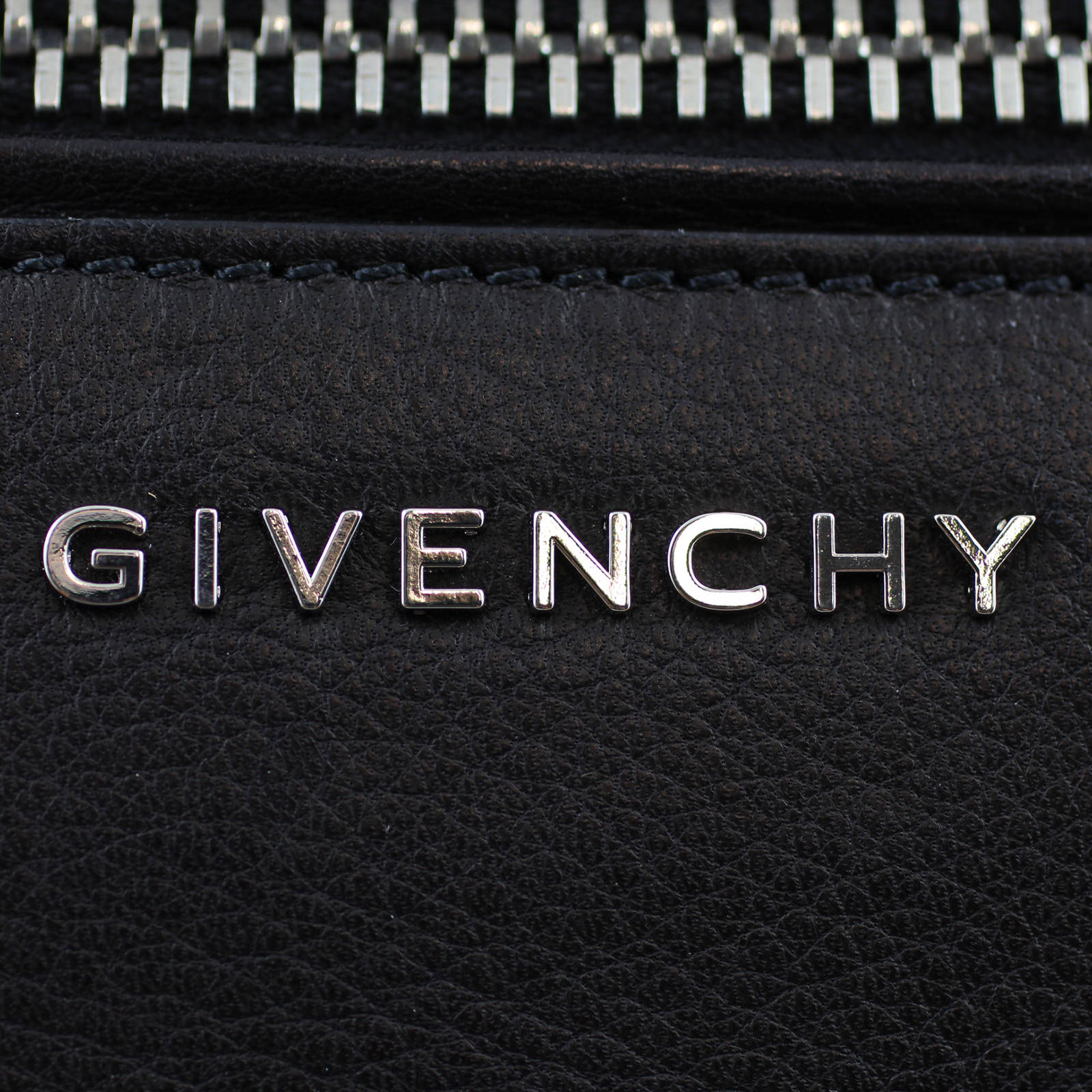 Givenchy Pandora Pure Small lettering