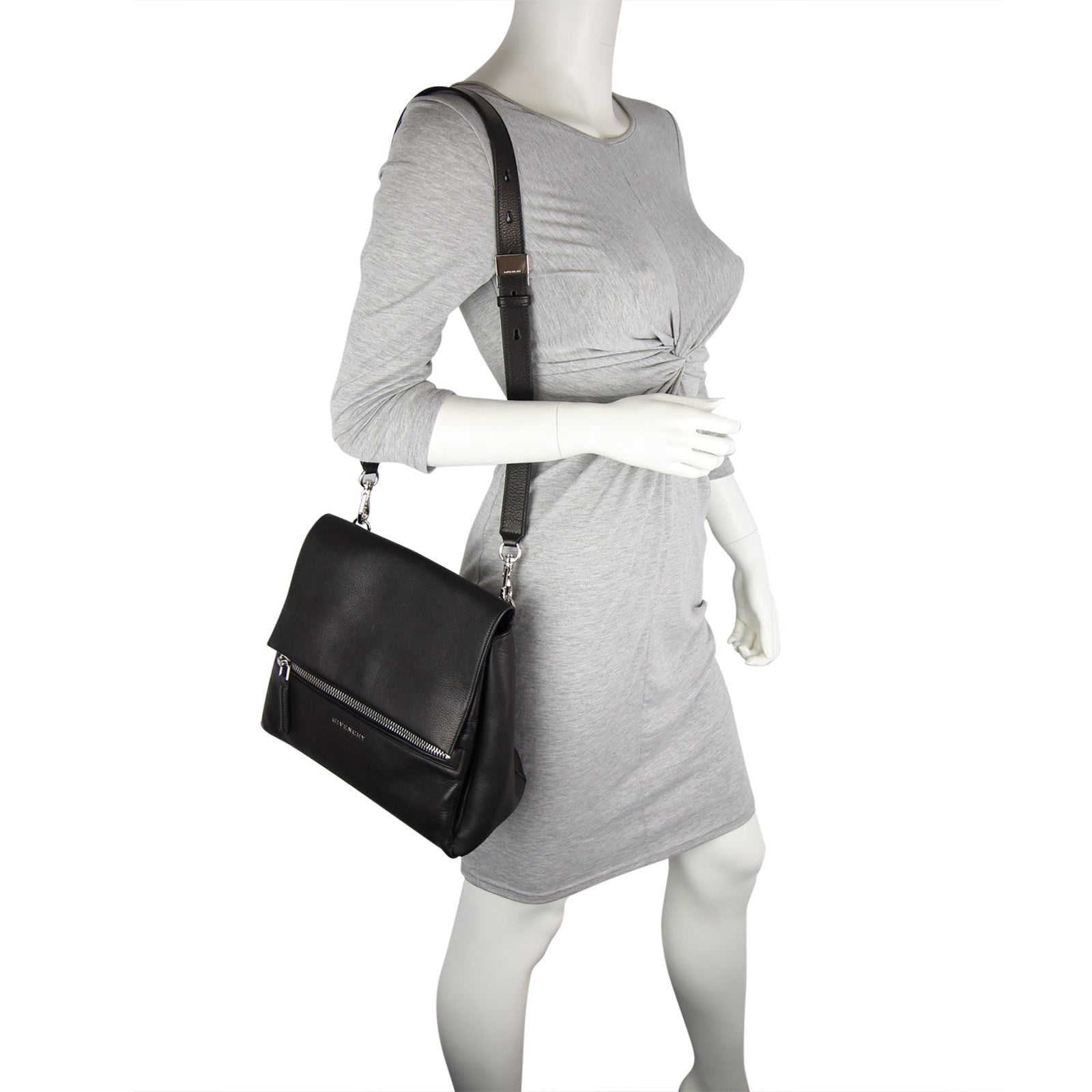 Givenchy Pandora Pure Small mannequin