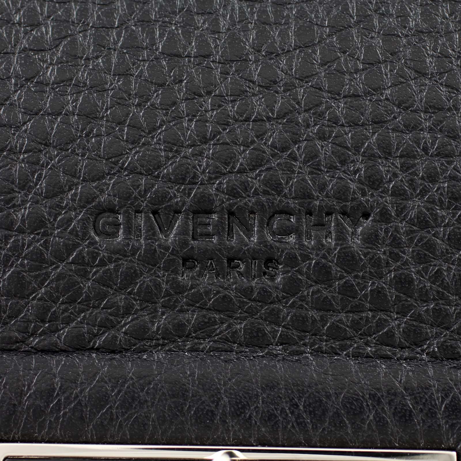  Givenchy Shark Small Stamp