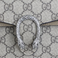 Gucci Dionysus GG Supreme Super Mini bag clasp