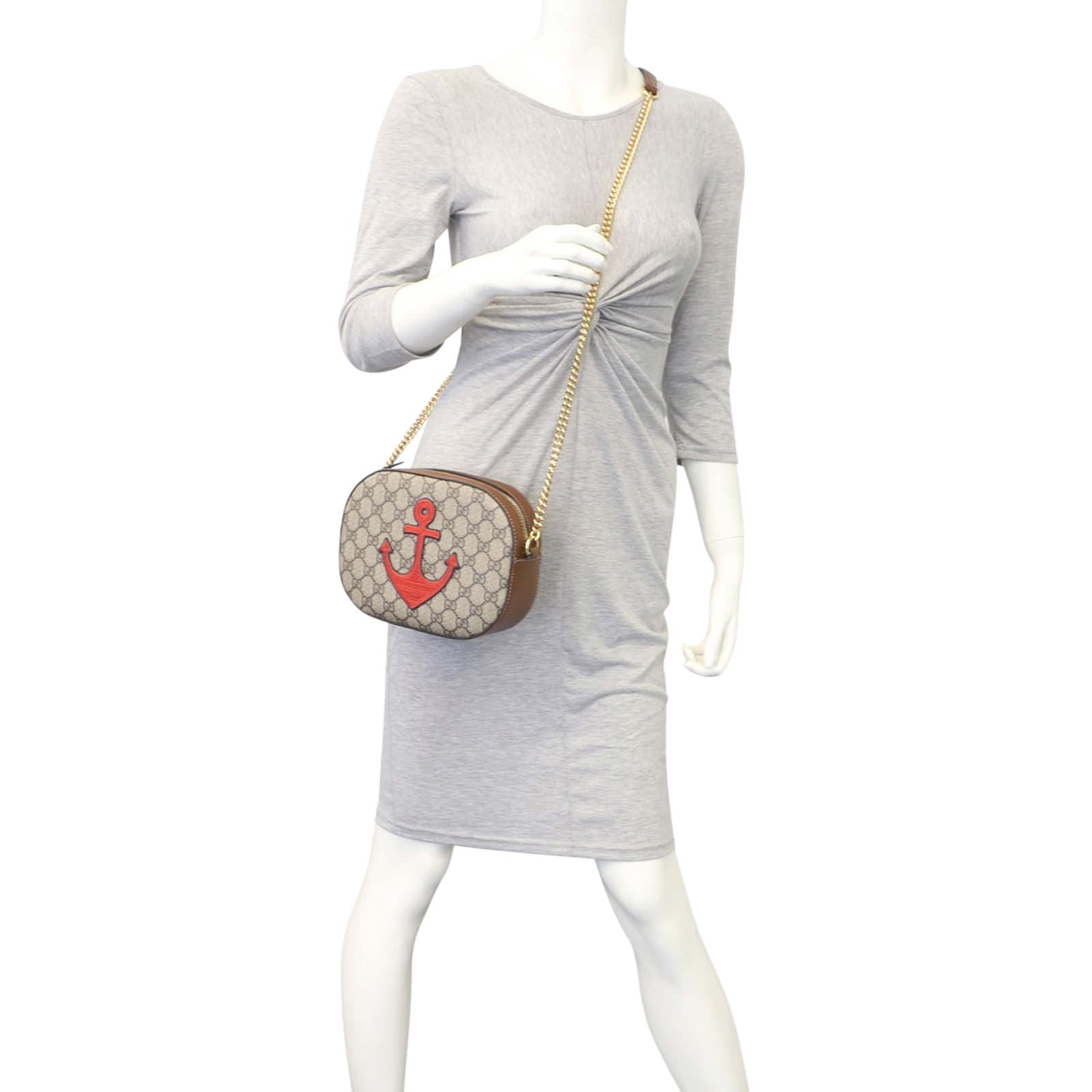 Gucci GG Anchor Chain Bag Mannequin