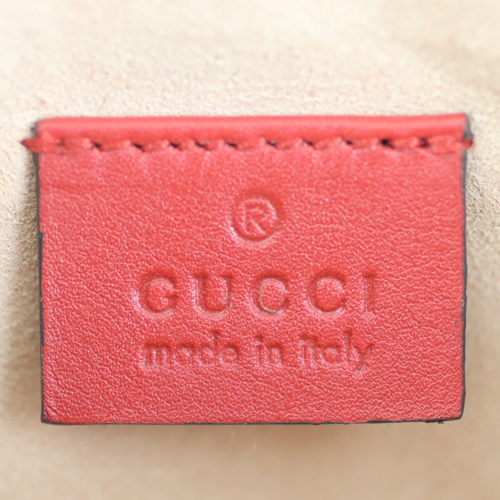 Gucci GG Marmont Mini Chain Wristlet Stamp