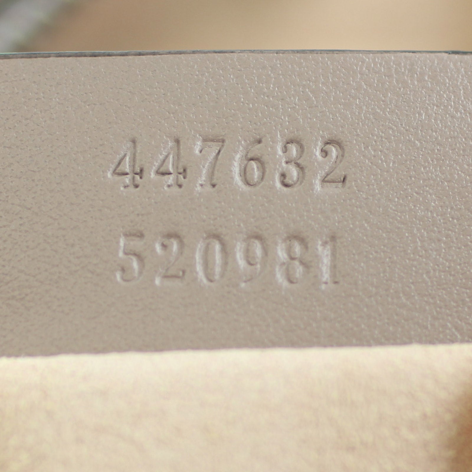 Gucci GG Marmont Small Camera Bag Code