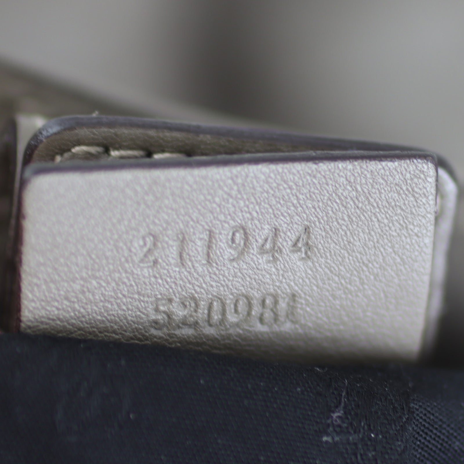 Gucci GG Sukey Medium Tote Code