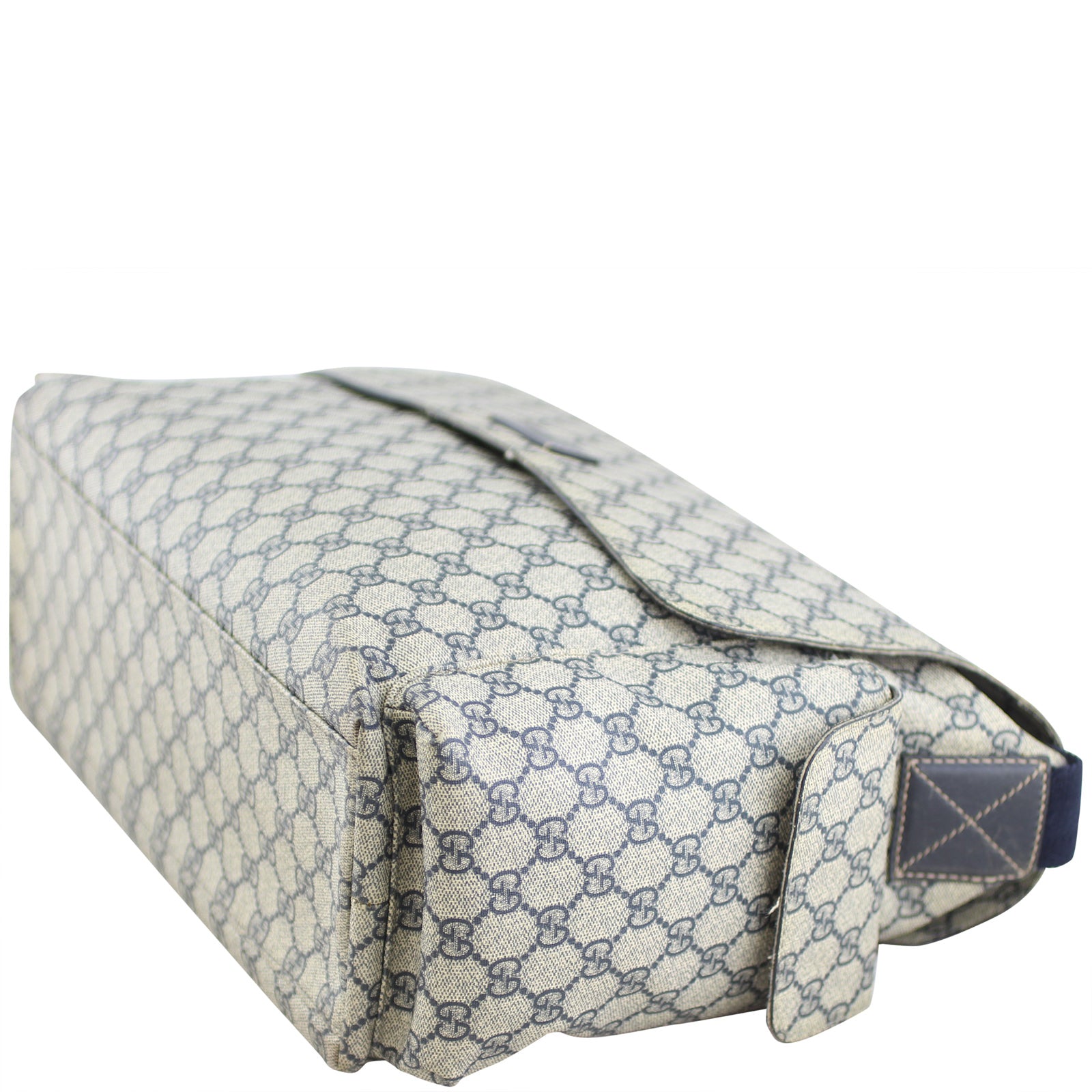 Gucci GG Supreme Baby Bag Corner