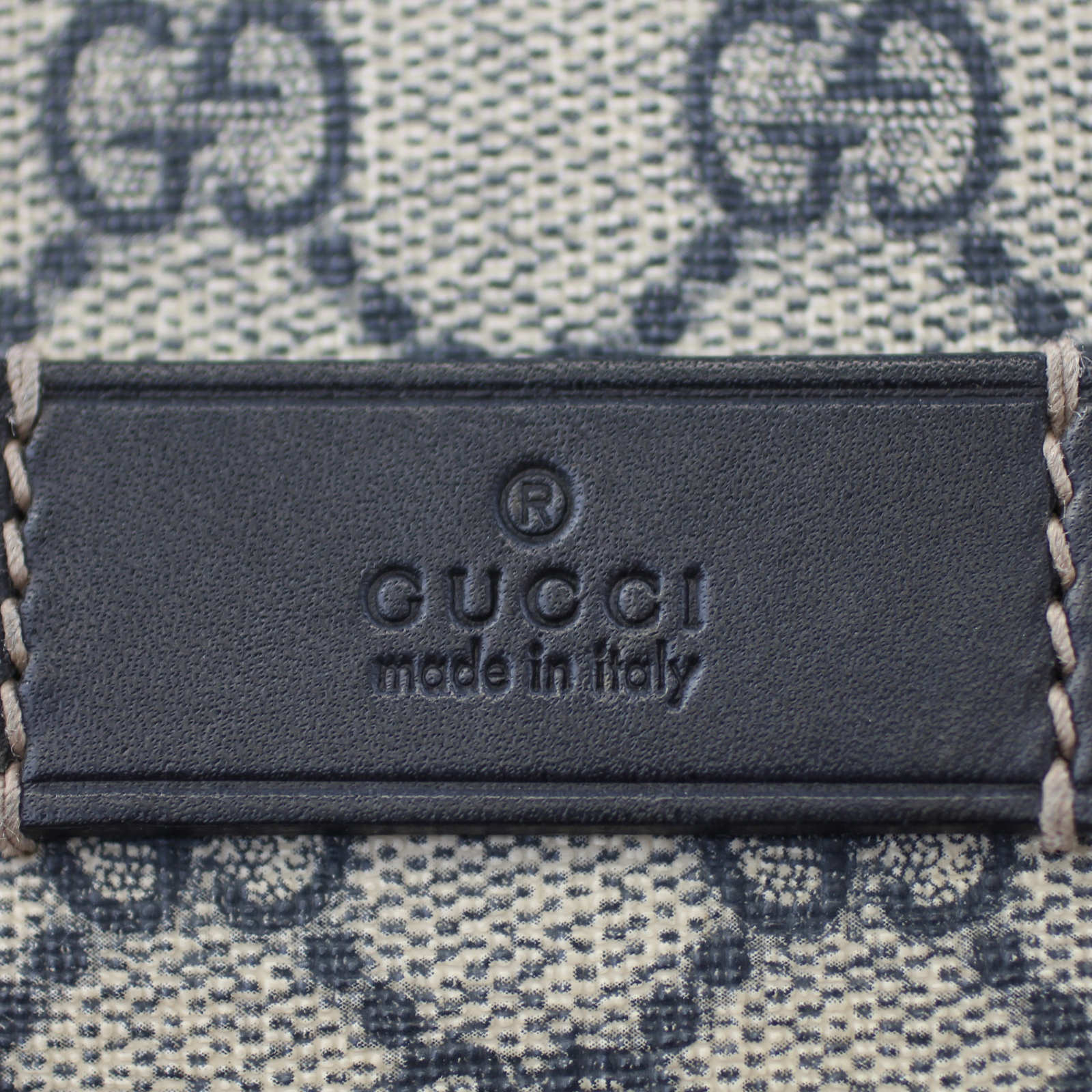 Gucci GG Supreme Baby Bag Exterior