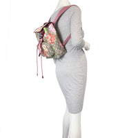 Gucci GG Supreme Blooms Backpack Small Mannequin